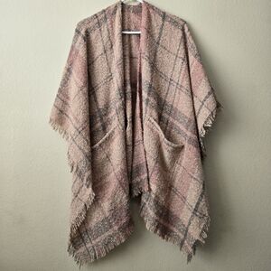 EMANUEL GERALDO Women Plaid Blanket Poncho Shawl Pockets Fluffy Knit Multi Color
